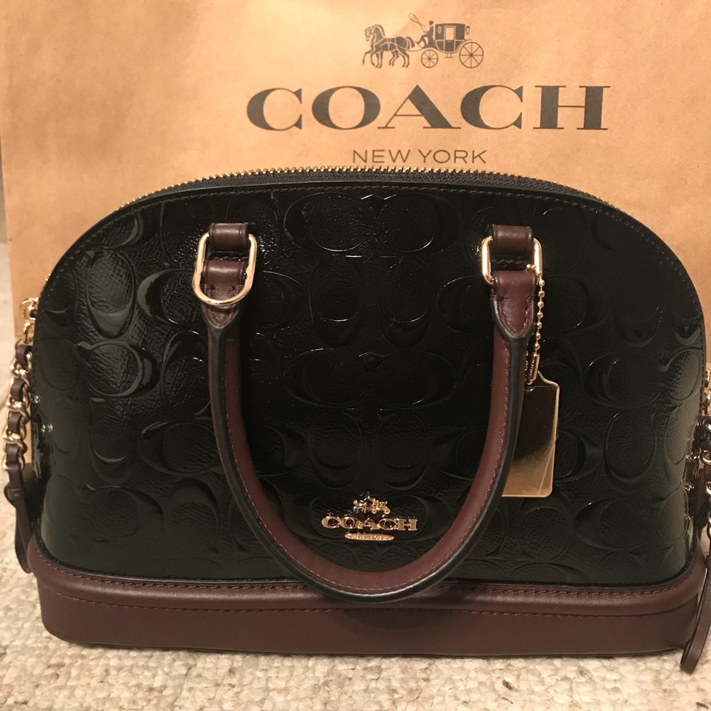Coach Mini Sierra